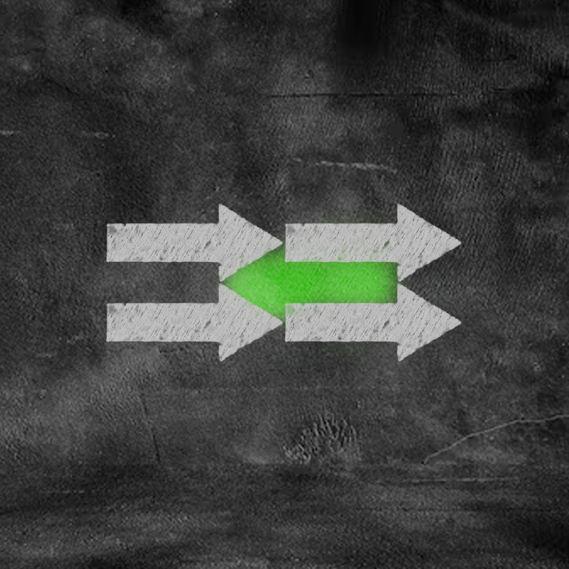 Cuatro flechas apuntando a un lado y una flecha apuntando al otro significando la ruptura de un paradigma.